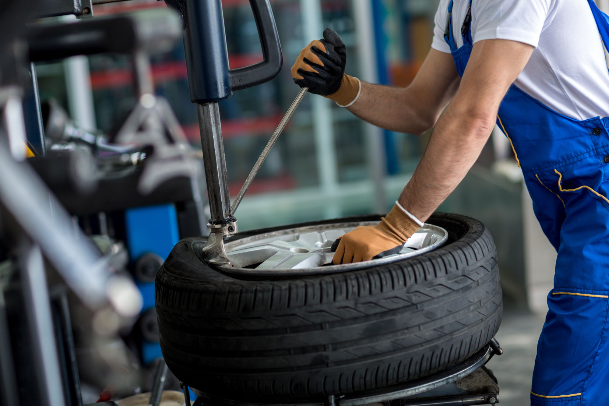 Tyre Fitting - AD Car Care Wimbledon